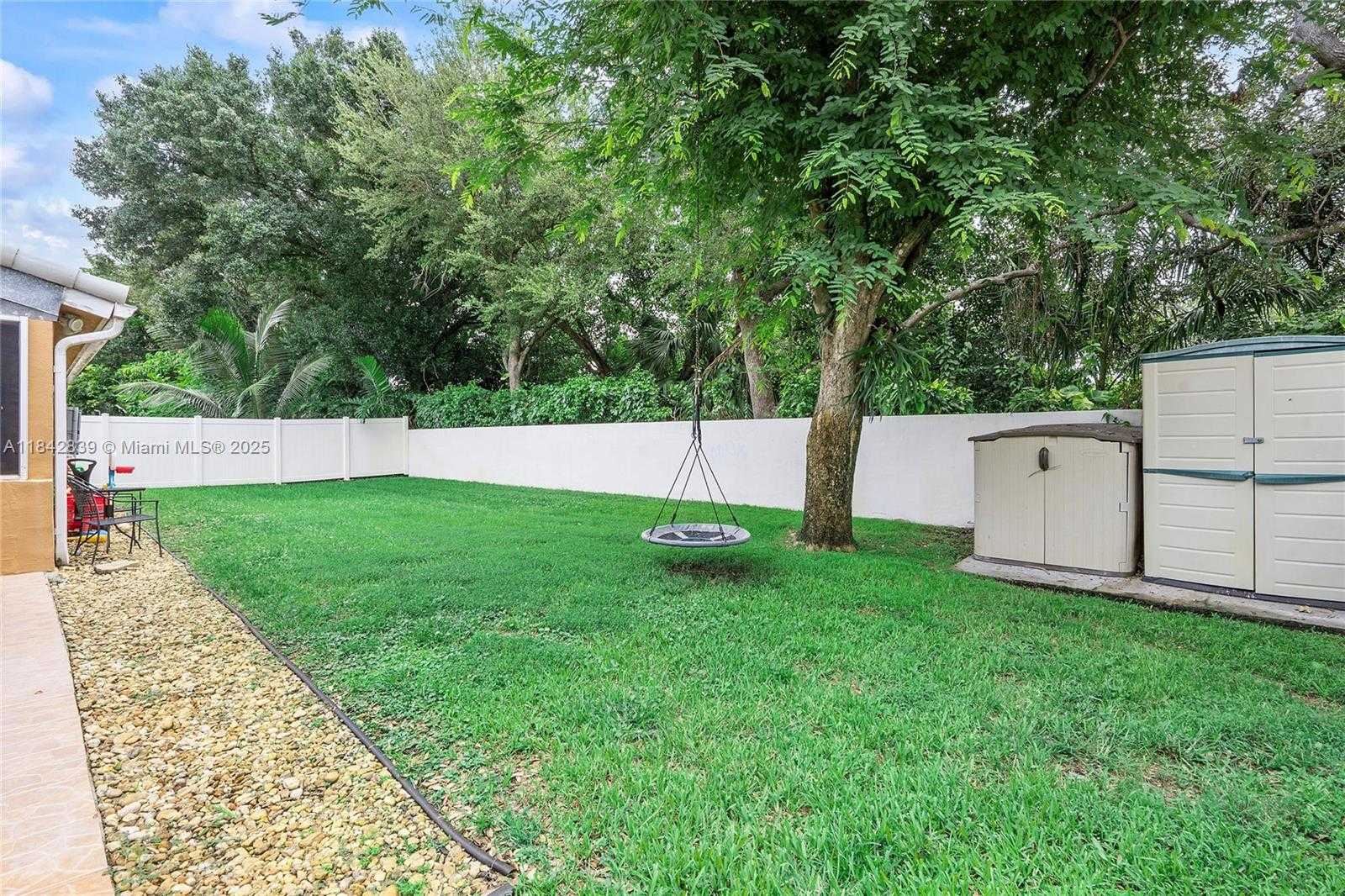 Small Image of 1841 SOUTH WEST 124TH WAY, Miramar Number 30