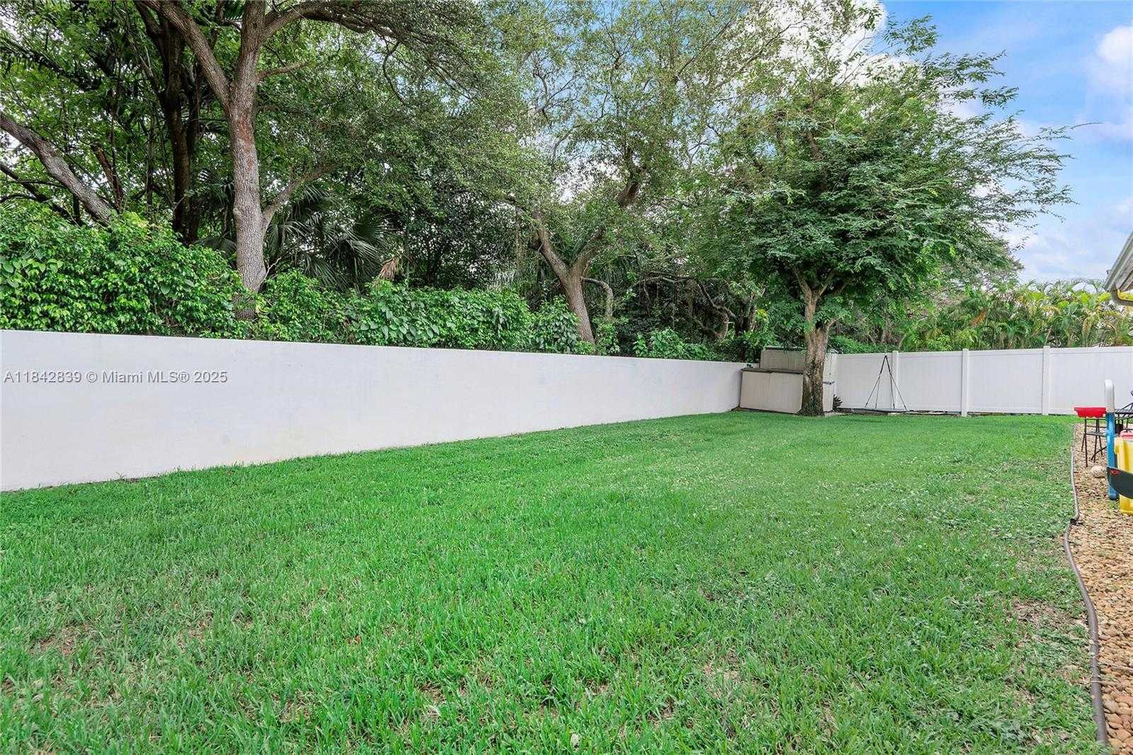 Small Image of 1841 SOUTH WEST 124TH WAY, Miramar Number 32
