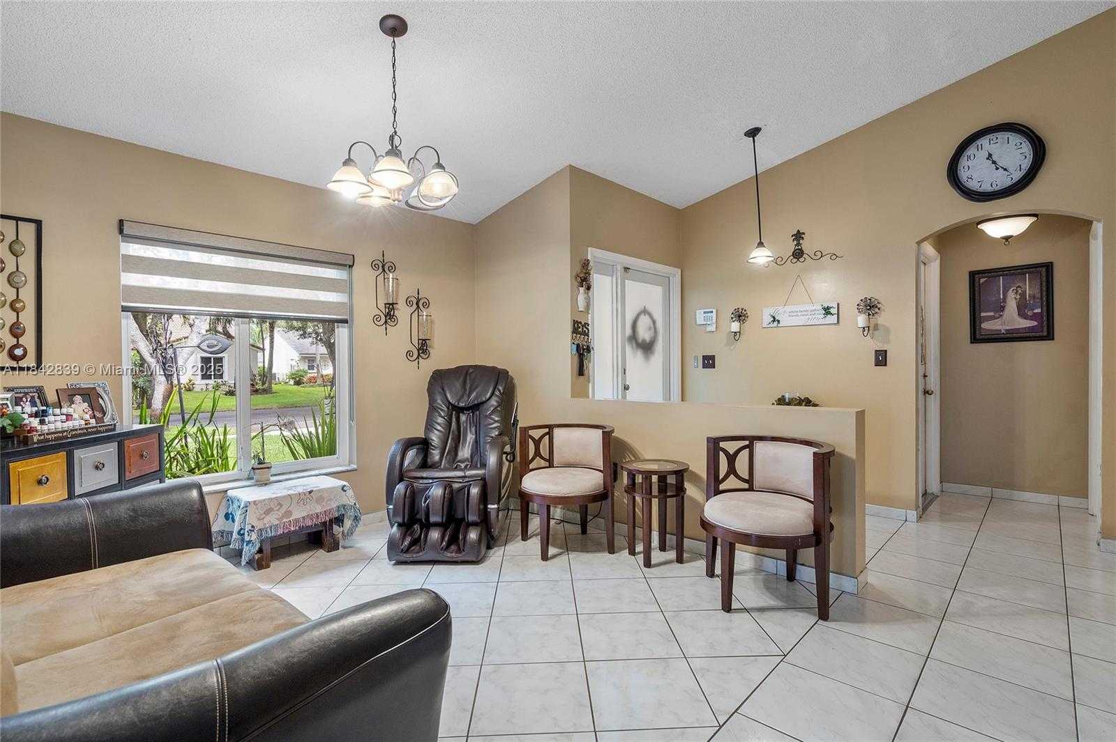 Small Image of 1841 SOUTH WEST 124TH WAY, Miramar Number 8