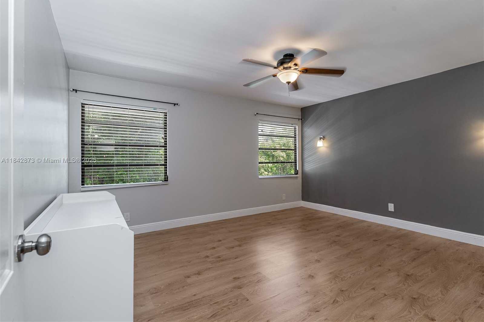 Small Image of 3930 SOUTH WEST 82ND TER, Davie Number 19