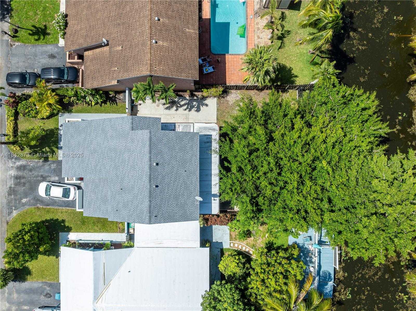 Small Image of 3930 SOUTH WEST 82ND TER, Davie Number 34