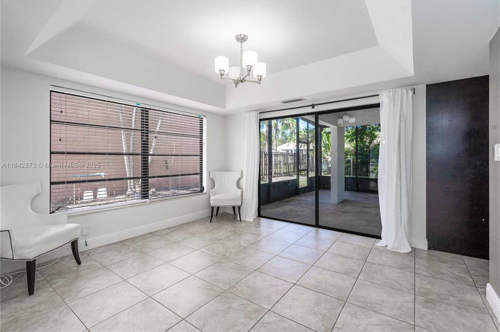 Small Image of 3930 SOUTH WEST 82ND TER, Davie Number 9