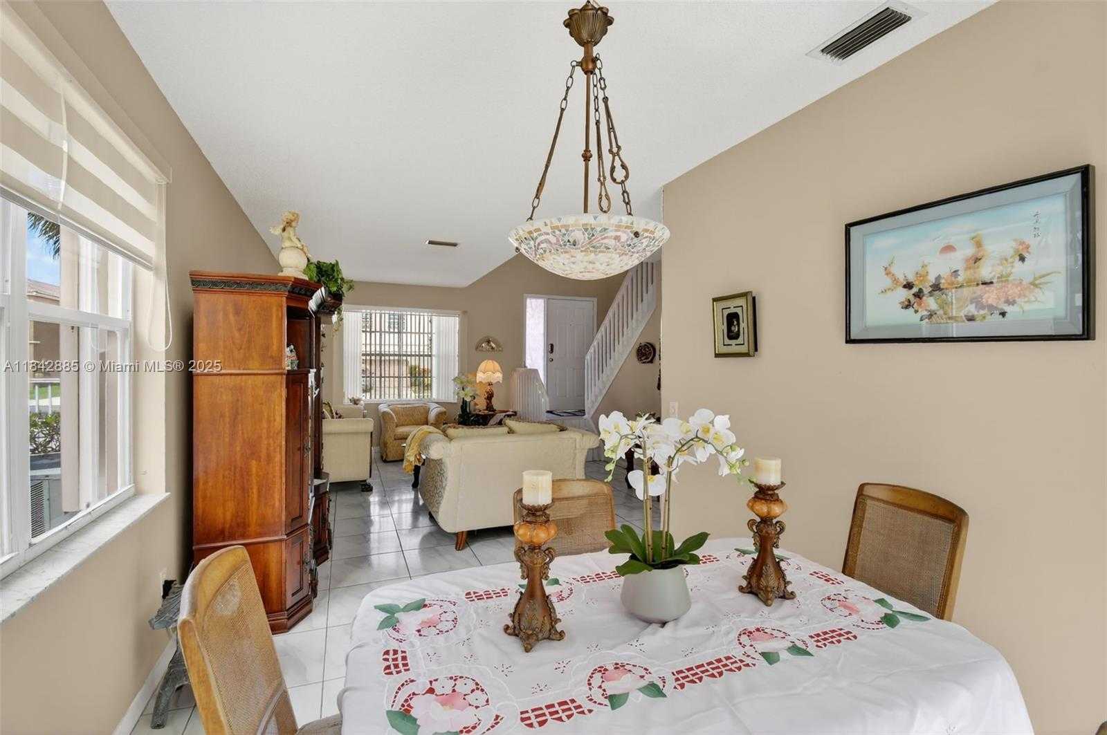 Small Image of 347 NORTH WEST 153RD LN, Pembroke Pines Number 12