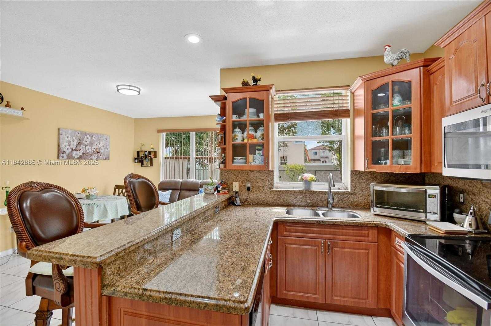 Small Image of 347 NORTH WEST 153RD LN, Pembroke Pines Number 15
