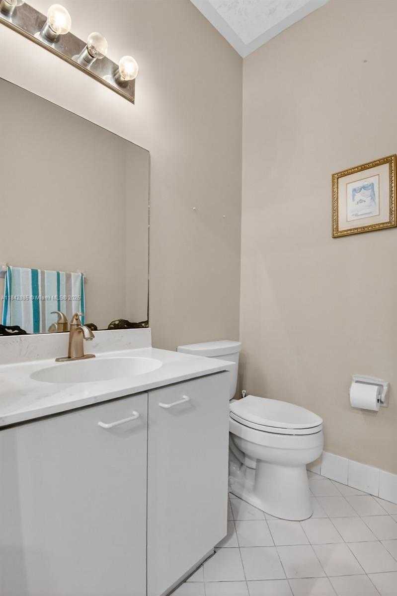 Small Image of 347 NORTH WEST 153RD LN, Pembroke Pines Number 20