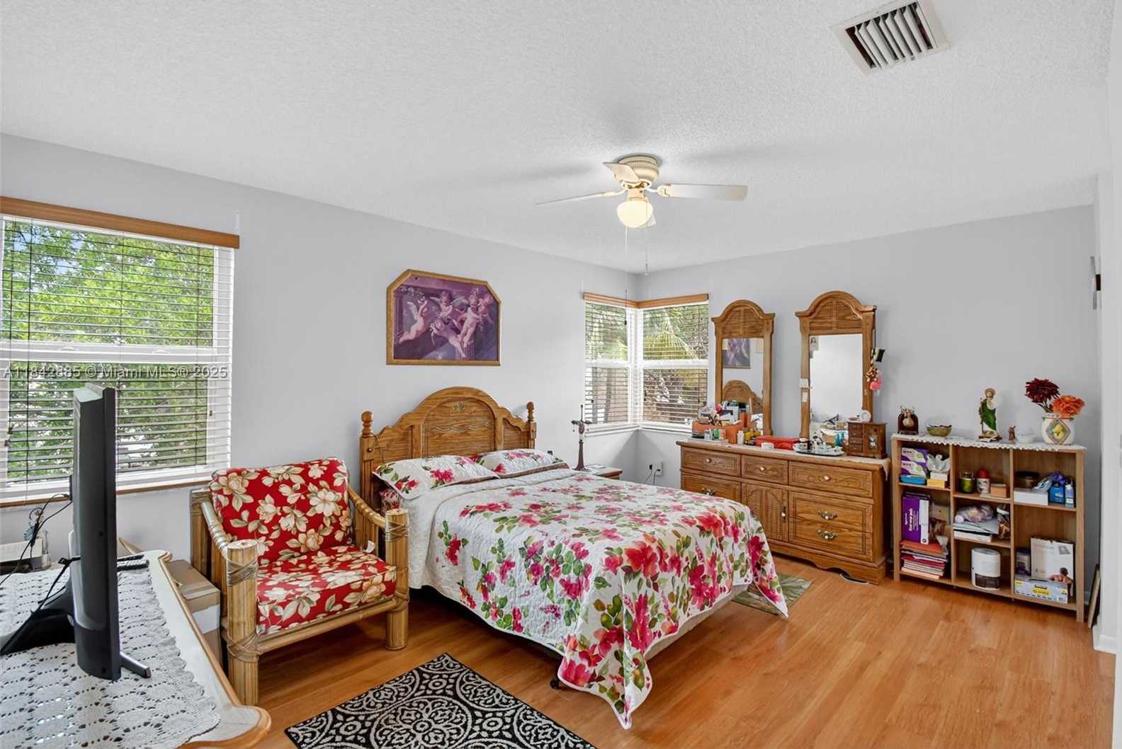 Small Image of 347 NORTH WEST 153RD LN, Pembroke Pines Number 22
