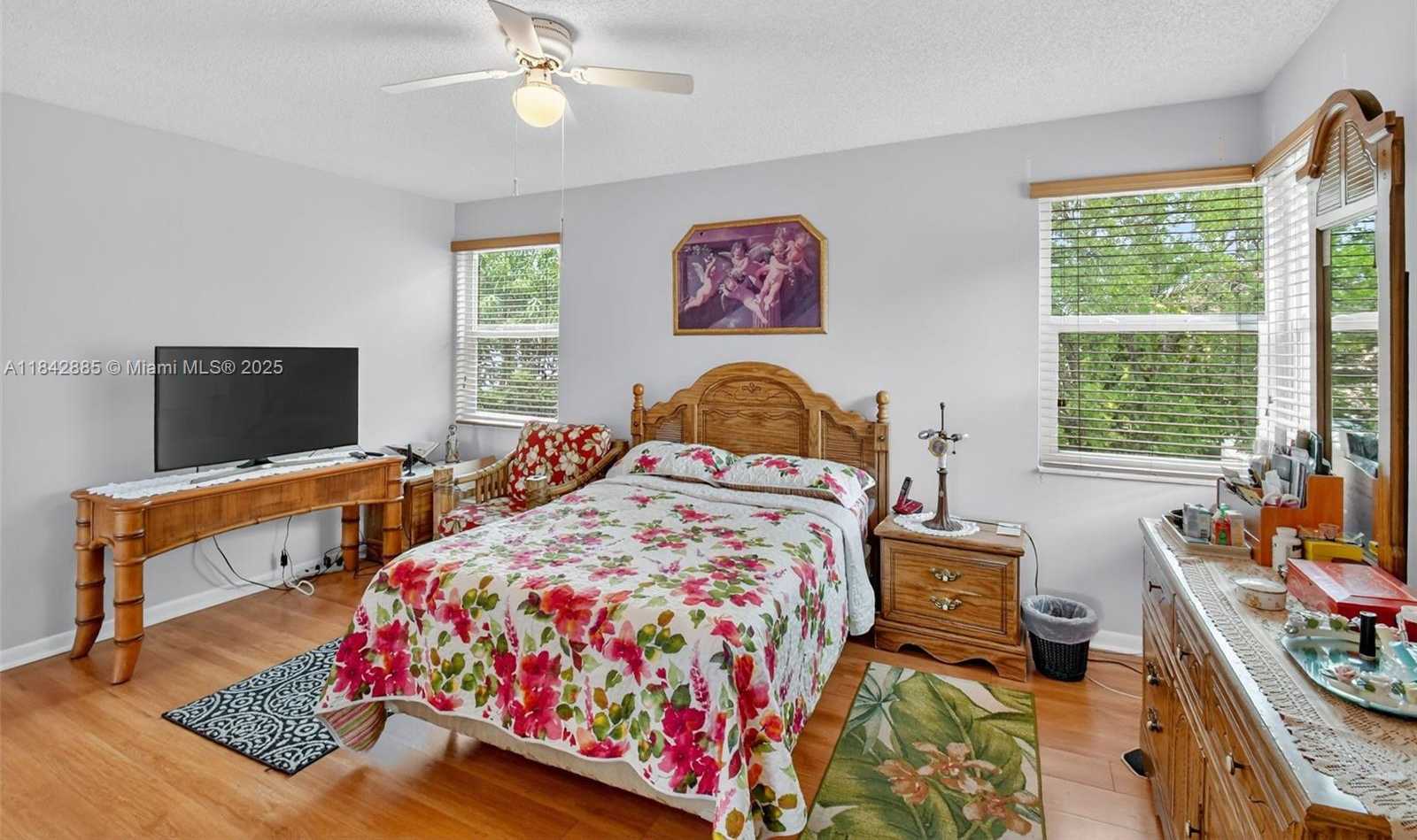 Small Image of 347 NORTH WEST 153RD LN, Pembroke Pines Number 24