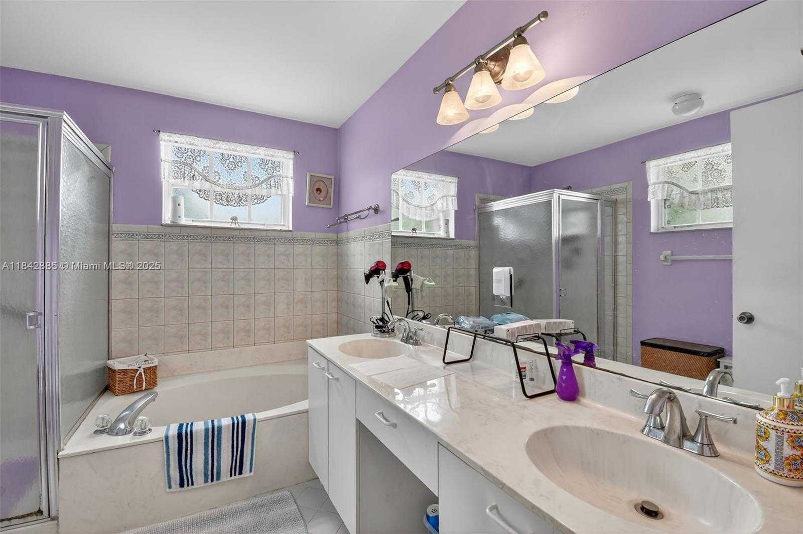 Small Image of 347 NORTH WEST 153RD LN, Pembroke Pines Number 25
