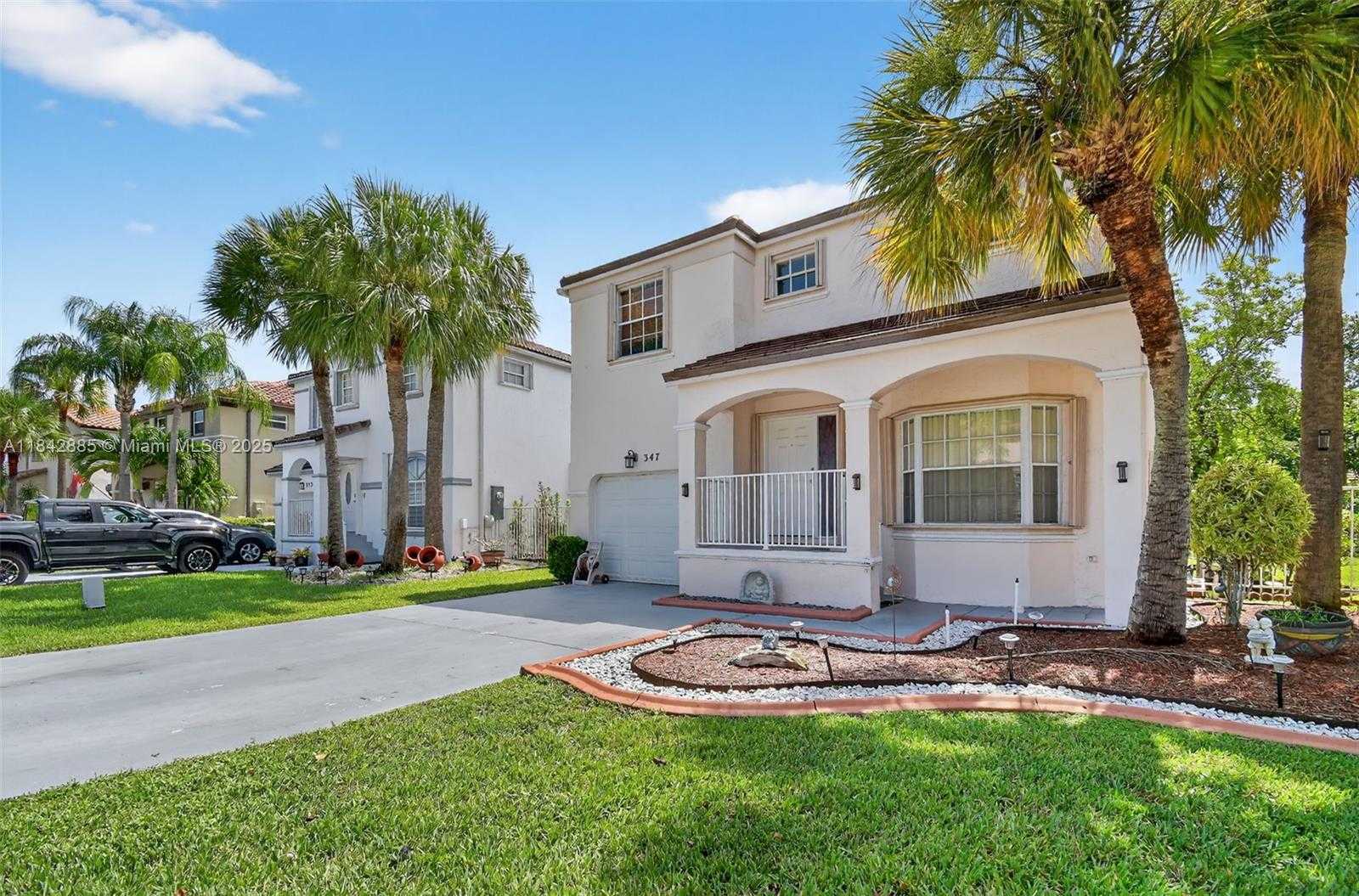 Small Image of 347 NORTH WEST 153RD LN, Pembroke Pines Number 3