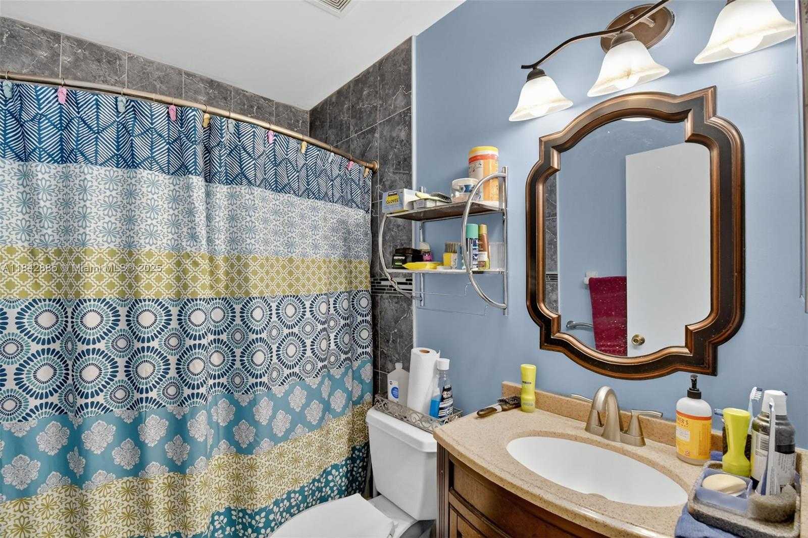 Small Image of 347 NORTH WEST 153RD LN, Pembroke Pines Number 33