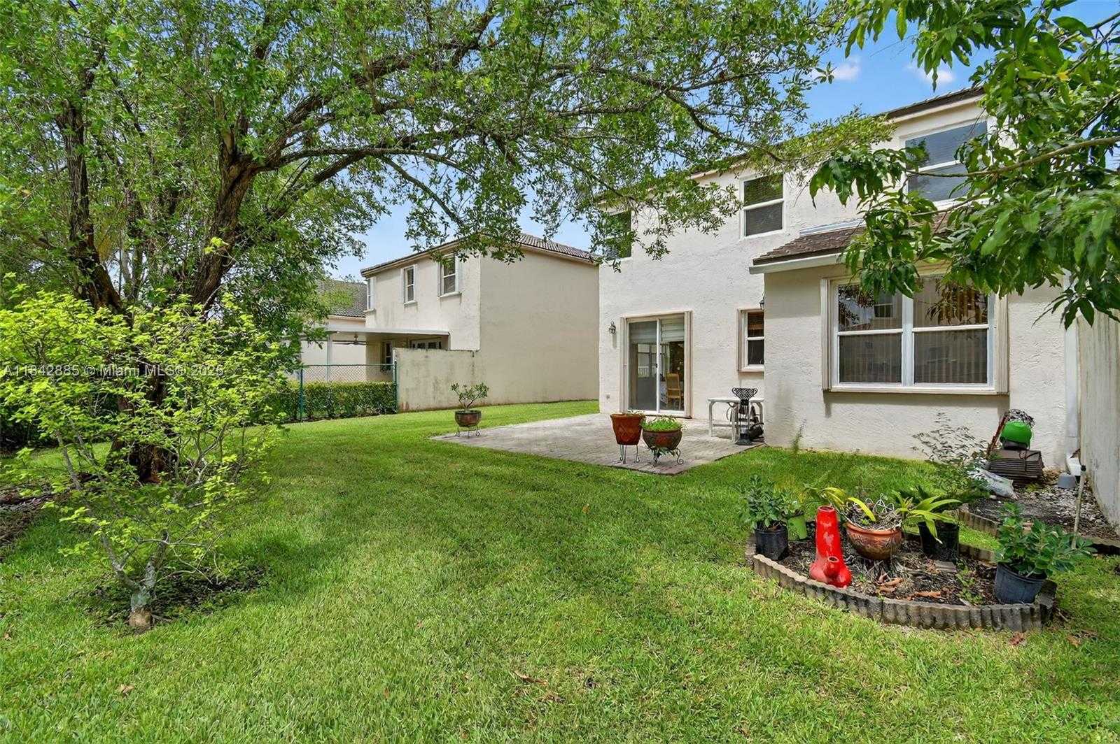 Small Image of 347 NORTH WEST 153RD LN, Pembroke Pines Number 38