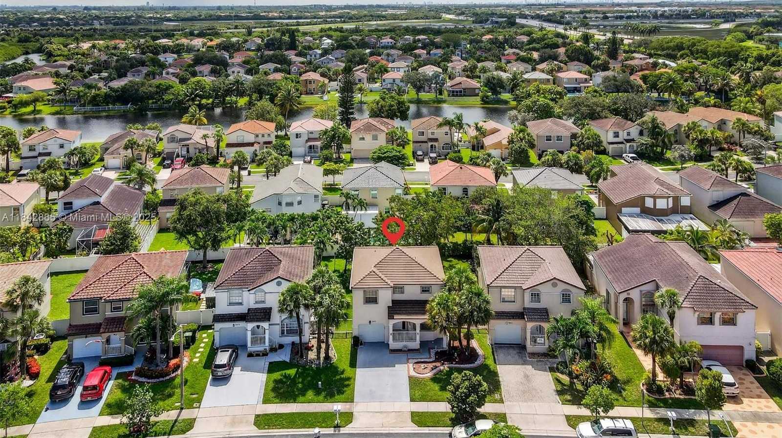 Small Image of 347 NORTH WEST 153RD LN, Pembroke Pines Number 44