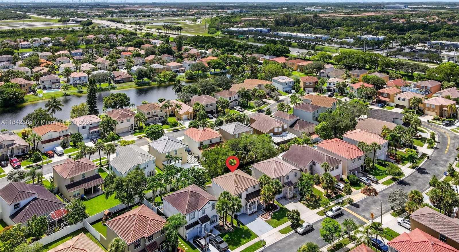 Small Image of 347 NORTH WEST 153RD LN, Pembroke Pines Number 46