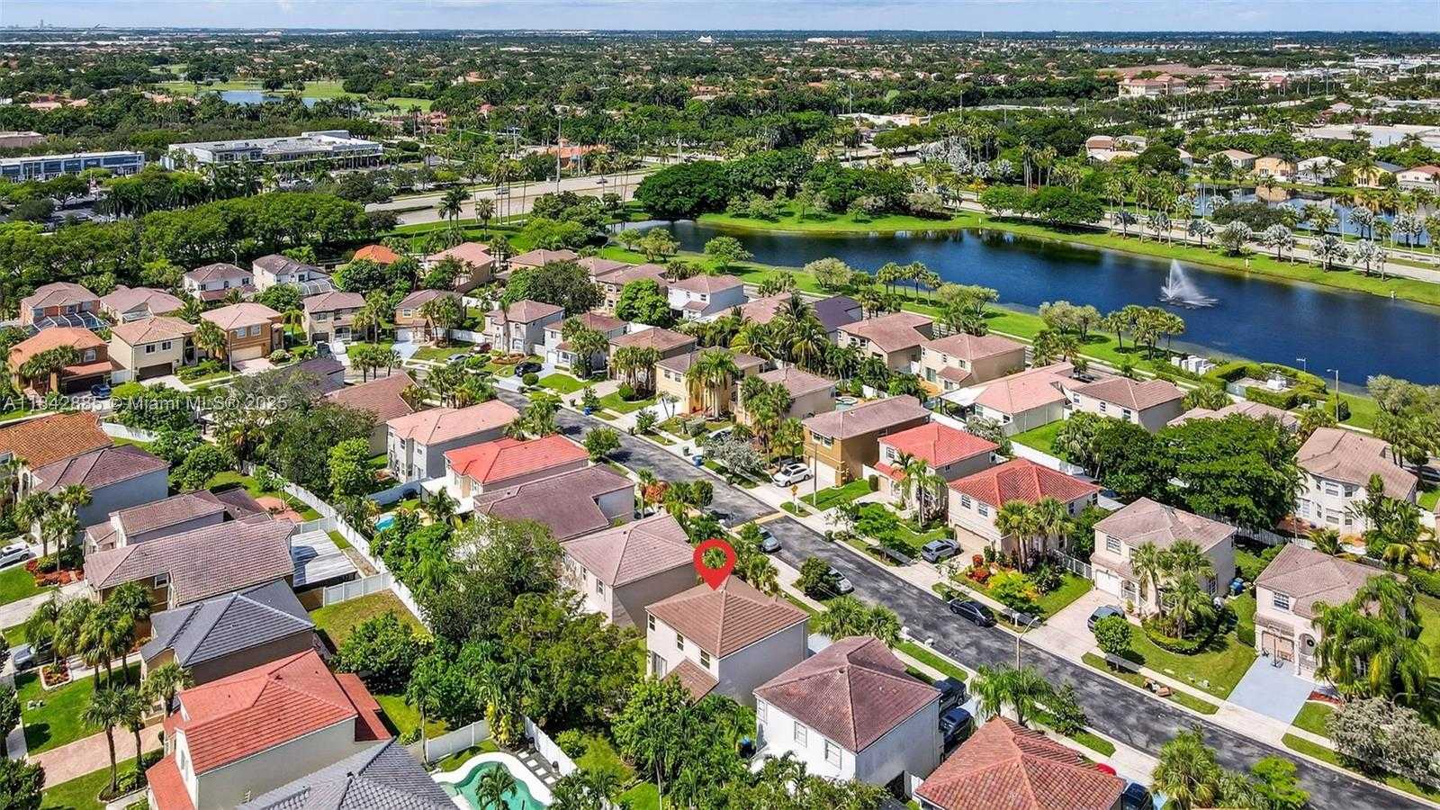Small Image of 347 NORTH WEST 153RD LN, Pembroke Pines Number 49