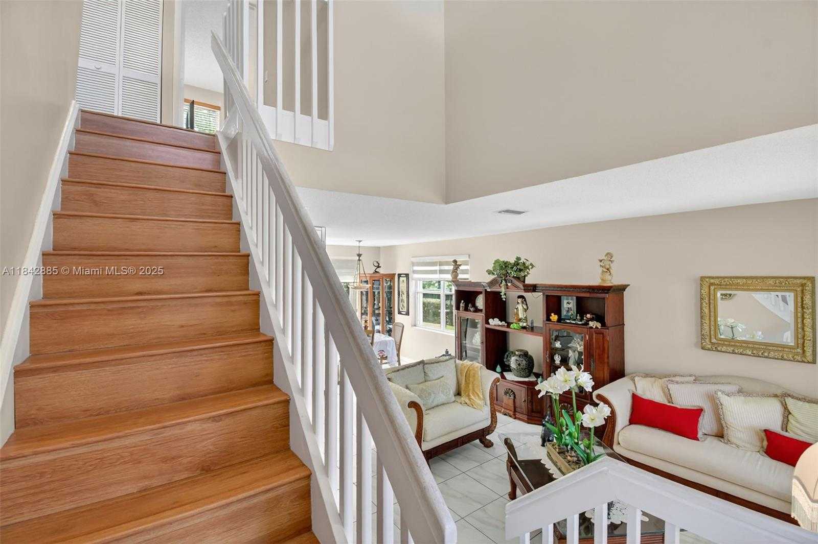 Small Image of 347 NORTH WEST 153RD LN, Pembroke Pines Number 5