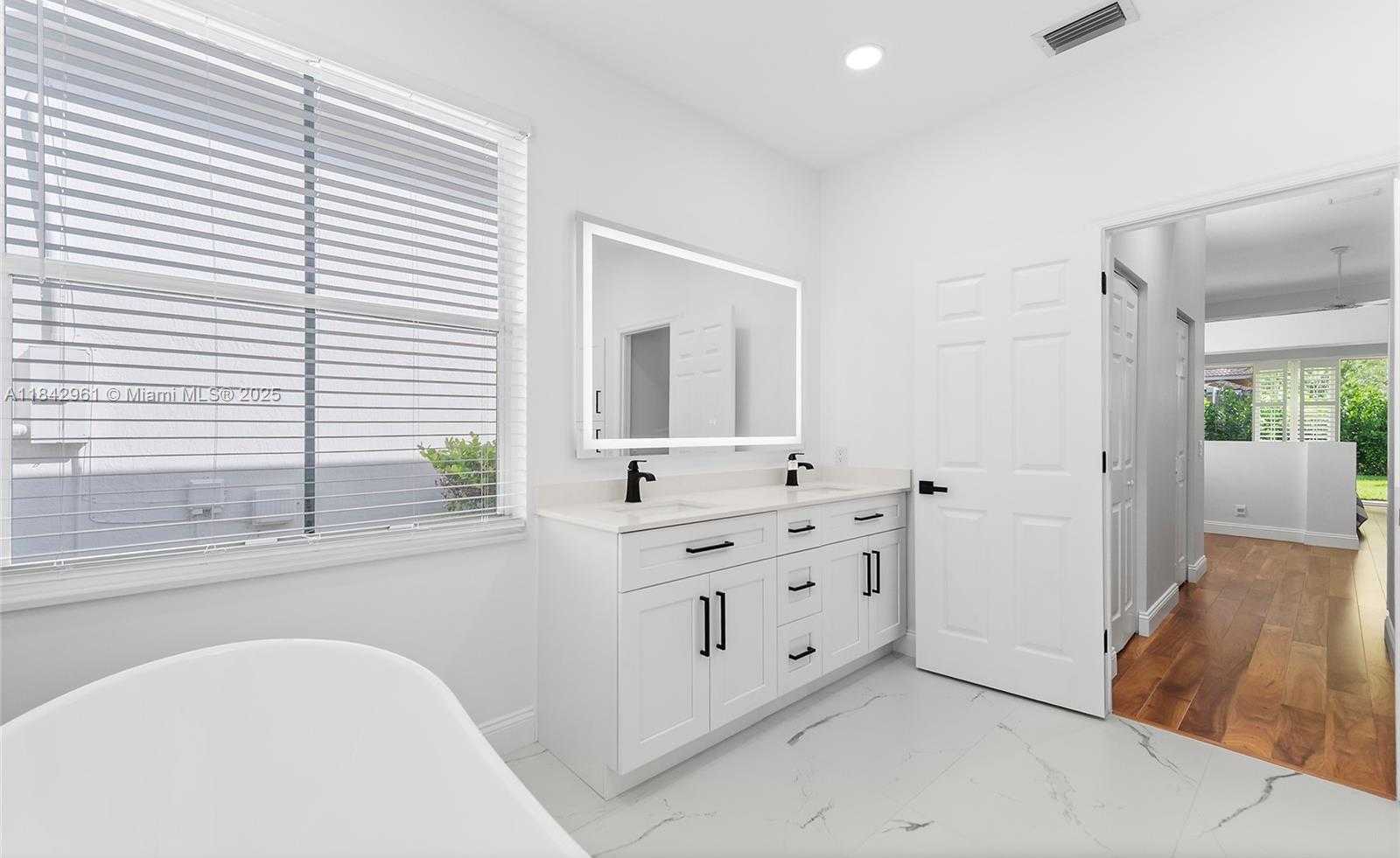 Small Image of 2530 HUNTERS RUN WAY, Weston Number 11