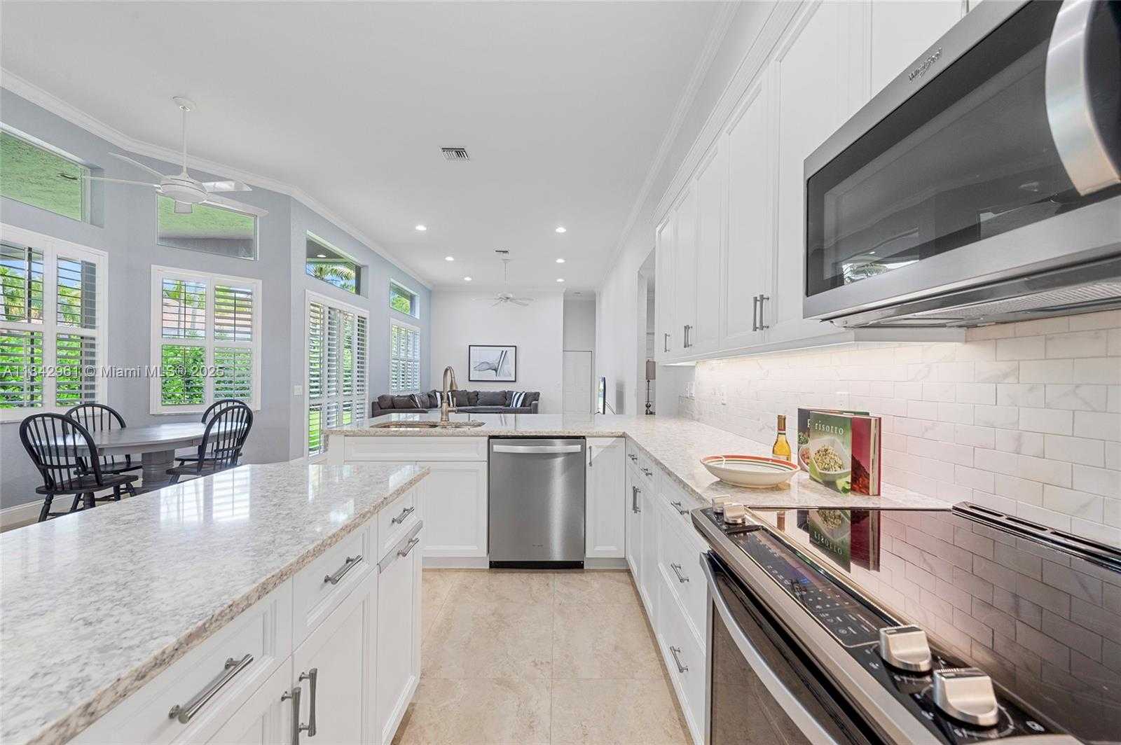 Small Image of 2530 HUNTERS RUN WAY, Weston Number 15