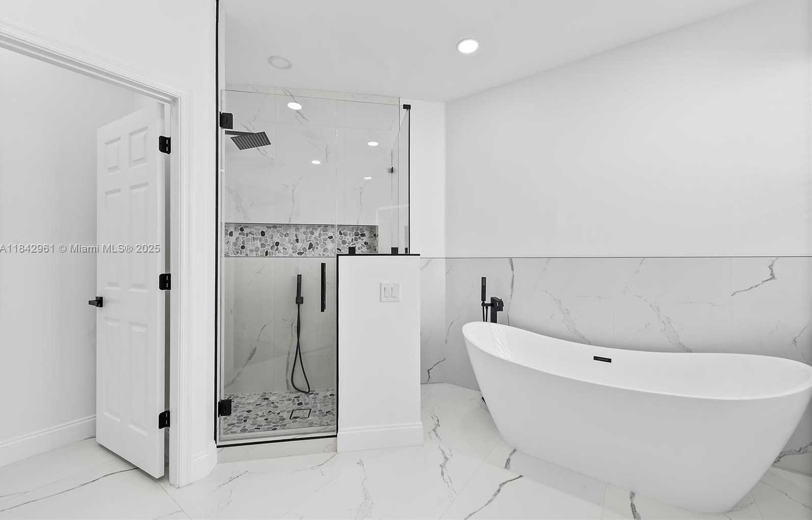 Small Image of 2530 HUNTERS RUN WAY, Weston Number 22