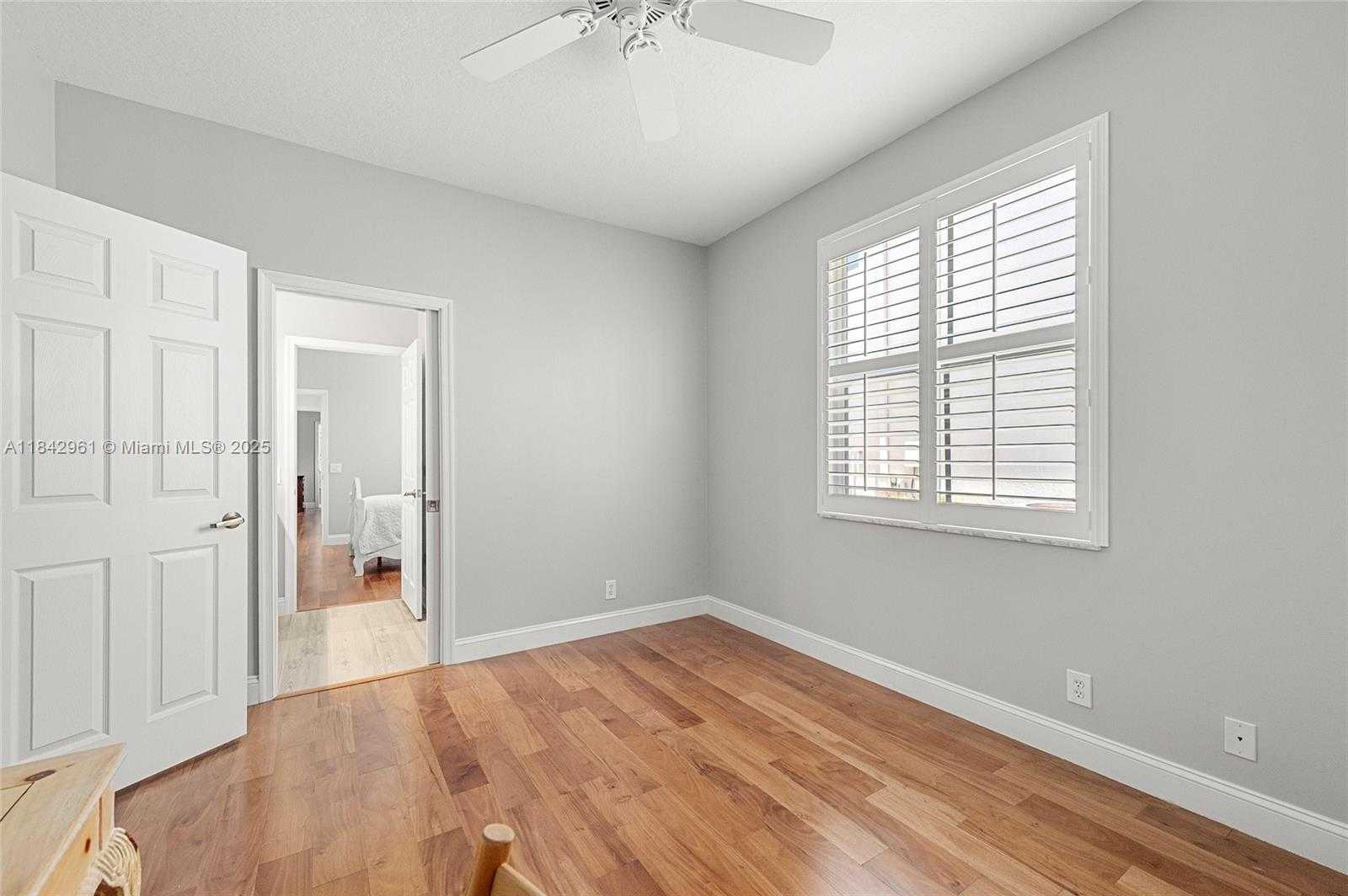 Small Image of 2530 HUNTERS RUN WAY, Weston Number 27