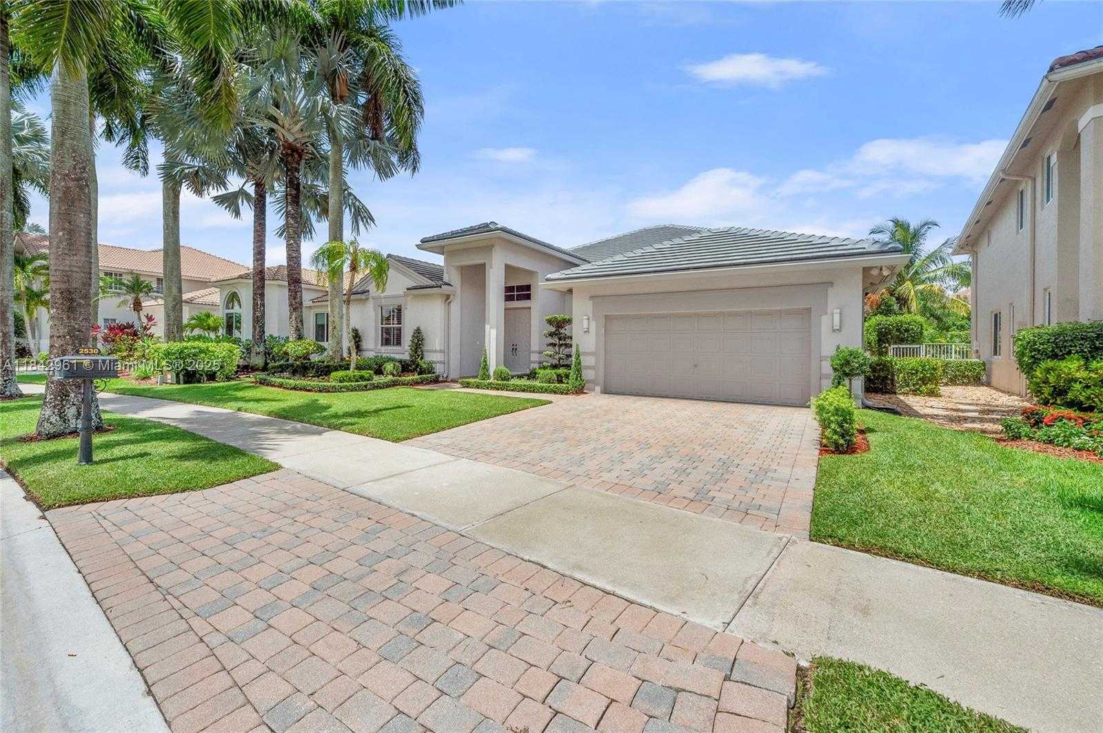Small Image of 2530 HUNTERS RUN WAY, Weston Number 33