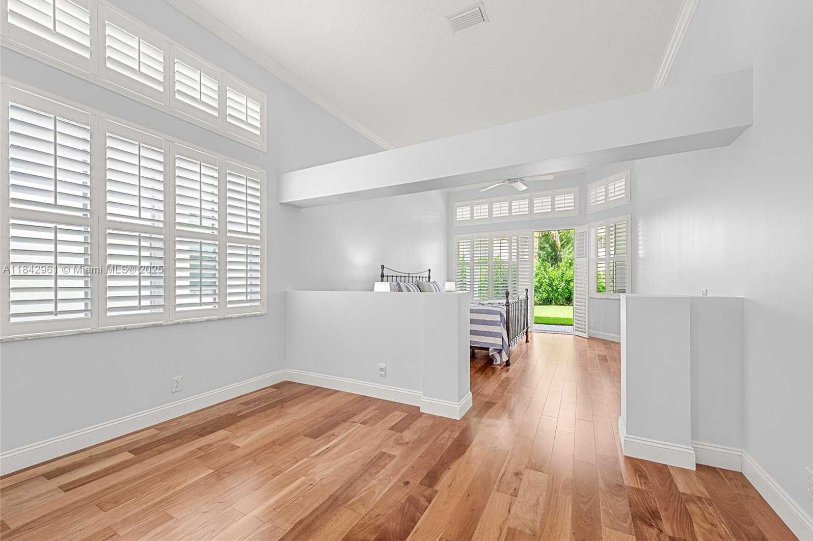 Small Image of 2530 HUNTERS RUN WAY, Weston Number 5