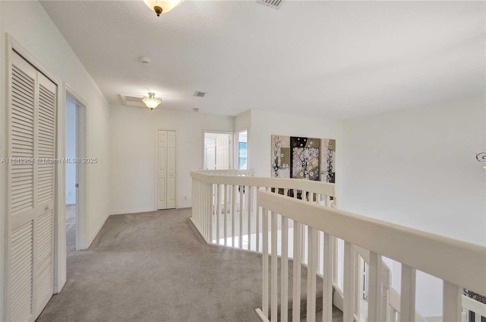Small Image of 260 MONTCLAIRE DR, Weston Number 25