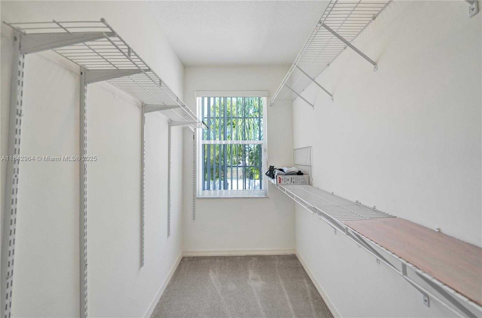 Small Image of 260 MONTCLAIRE DR, Weston Number 28