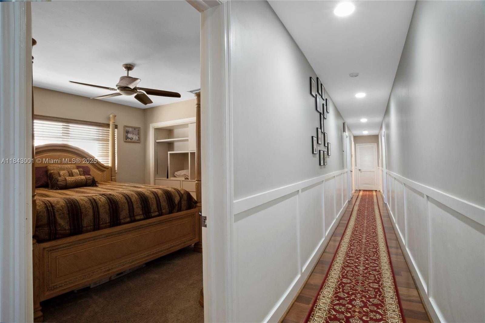 Small Image of 1031 SOUTH WEST 91ST AVE, Plantation Number 24