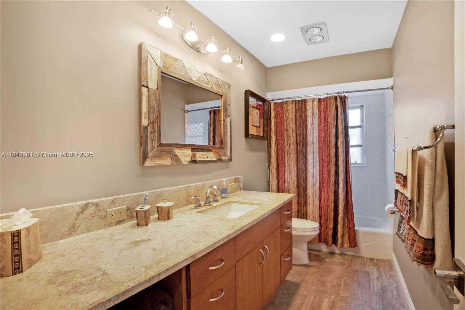 Small Image of 1031 SOUTH WEST 91ST AVE, Plantation Number 27