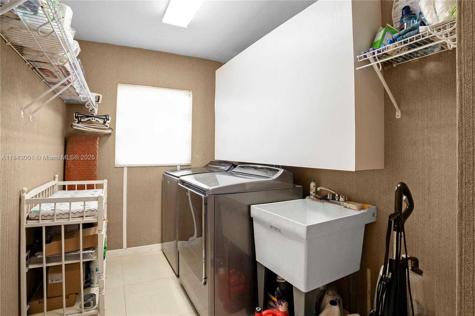 Small Image of 1031 SOUTH WEST 91ST AVE, Plantation Number 63