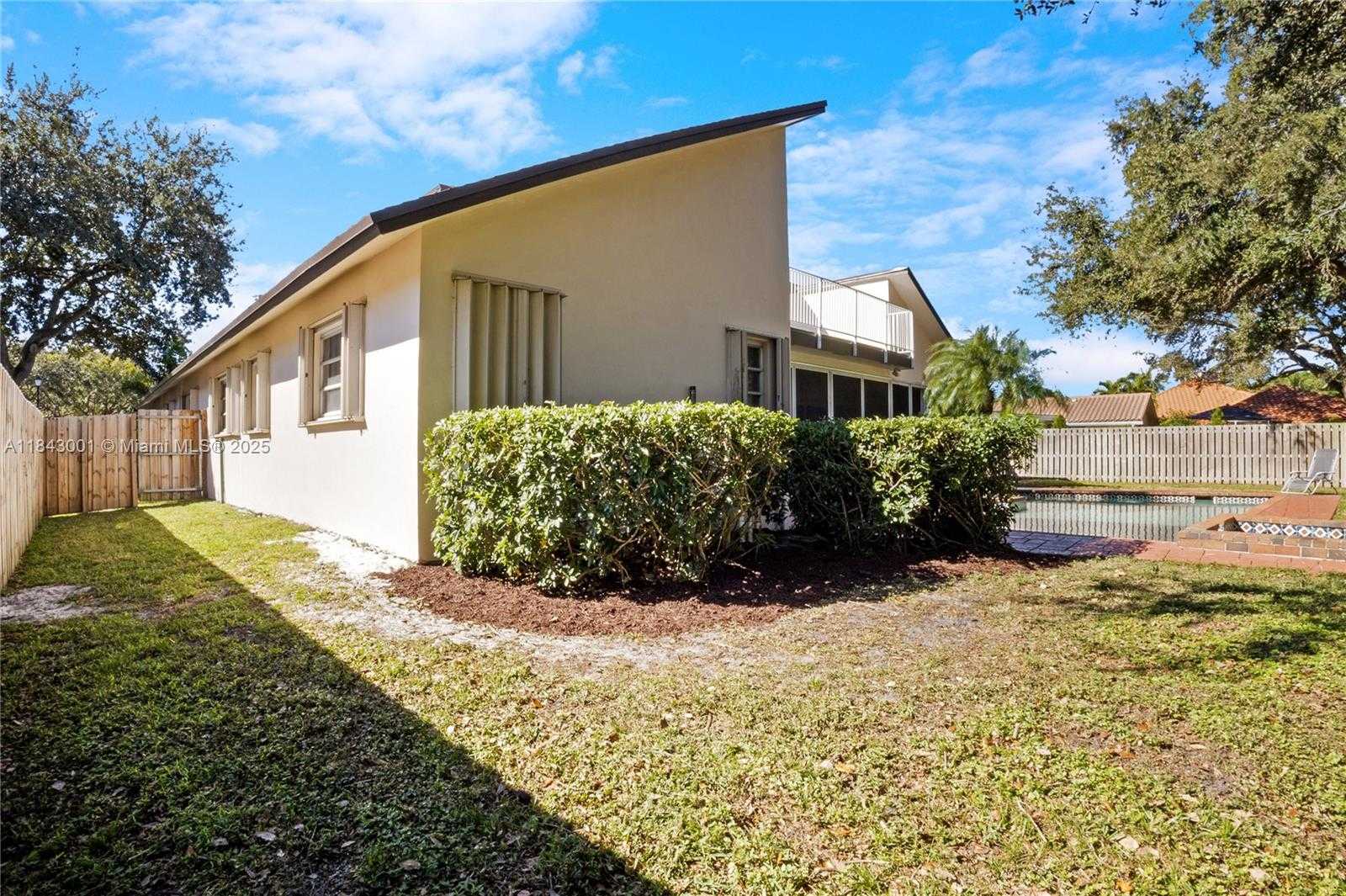 Small Image of 1031 SOUTH WEST 91ST AVE, Plantation Number 76
