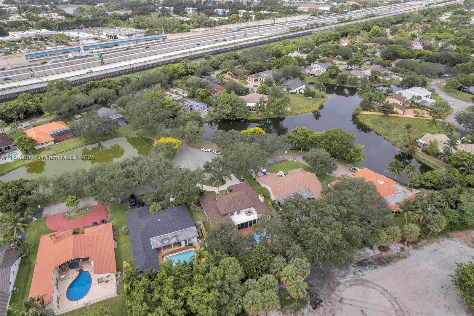 Small Image of 1031 SOUTH WEST 91ST AVE, Plantation Number 94