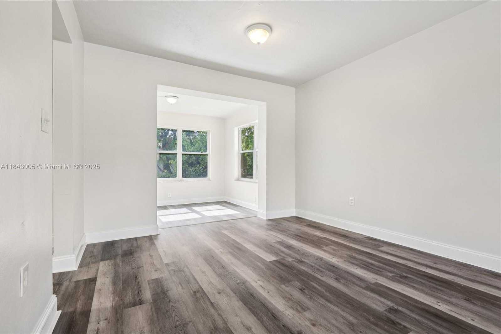 Small Image of 18025 NORTH WEST 6TH AVE, Miami Gardens Number 11