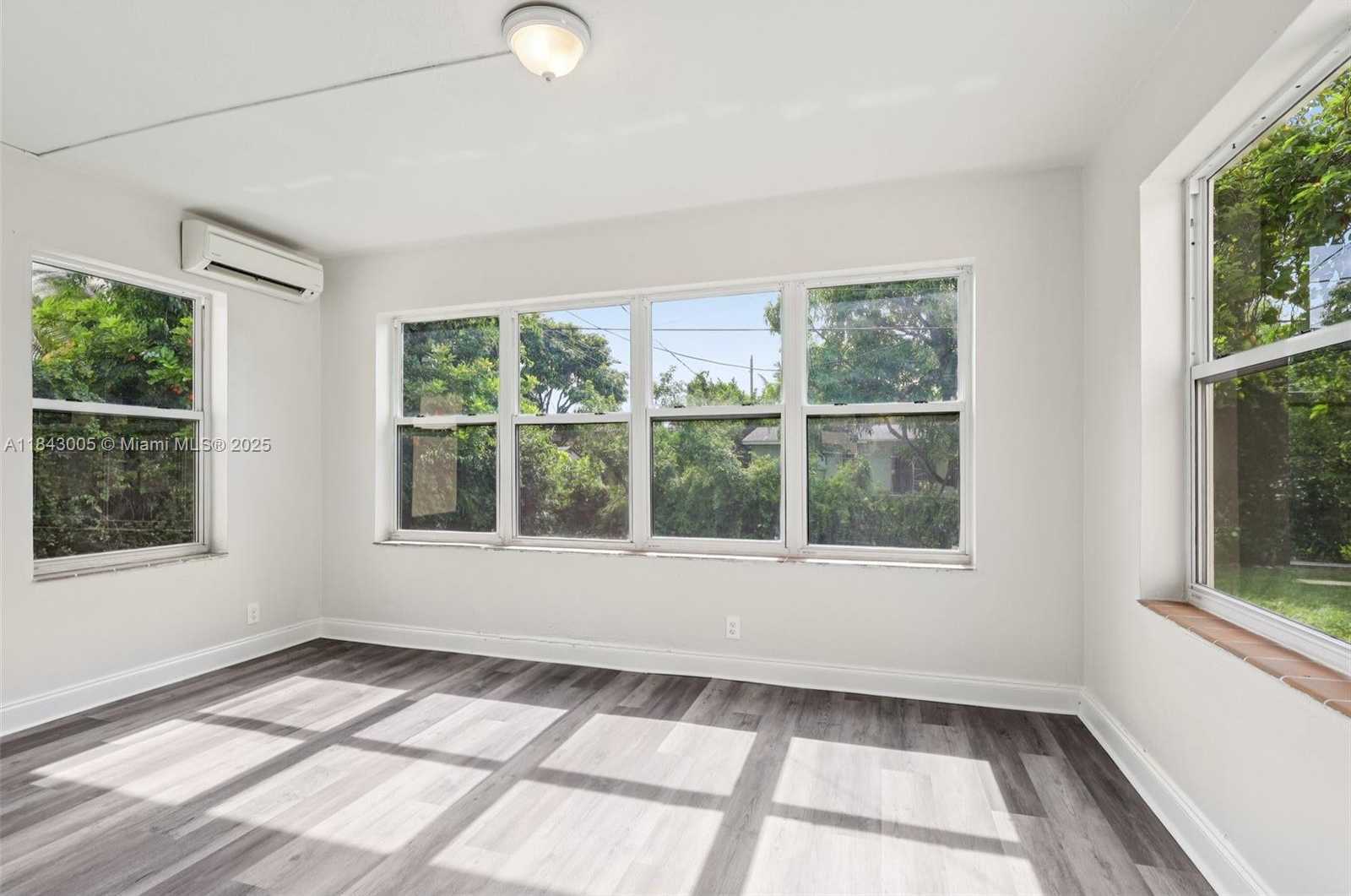 Small Image of 18025 NORTH WEST 6TH AVE, Miami Gardens Number 19
