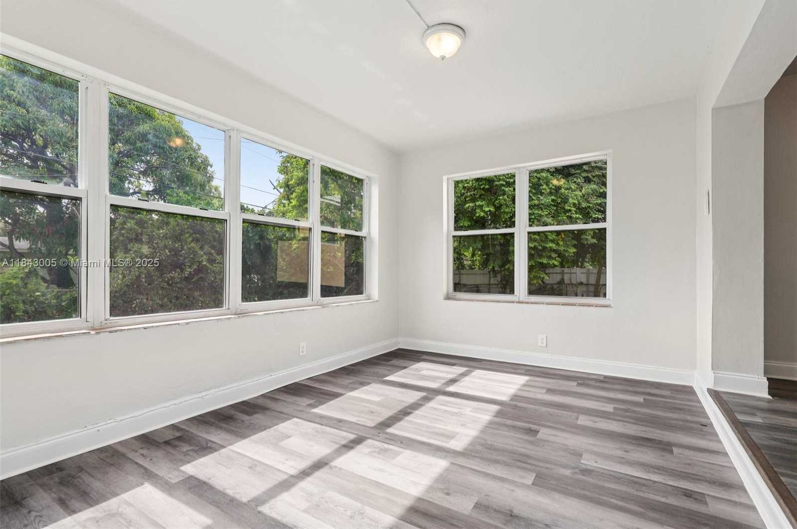 Small Image of 18025 NORTH WEST 6TH AVE, Miami Gardens Number 20