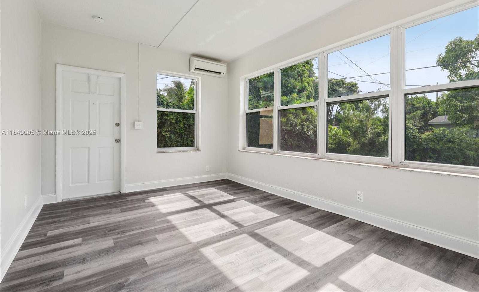 Small Image of 18025 NORTH WEST 6TH AVE, Miami Gardens Number 21