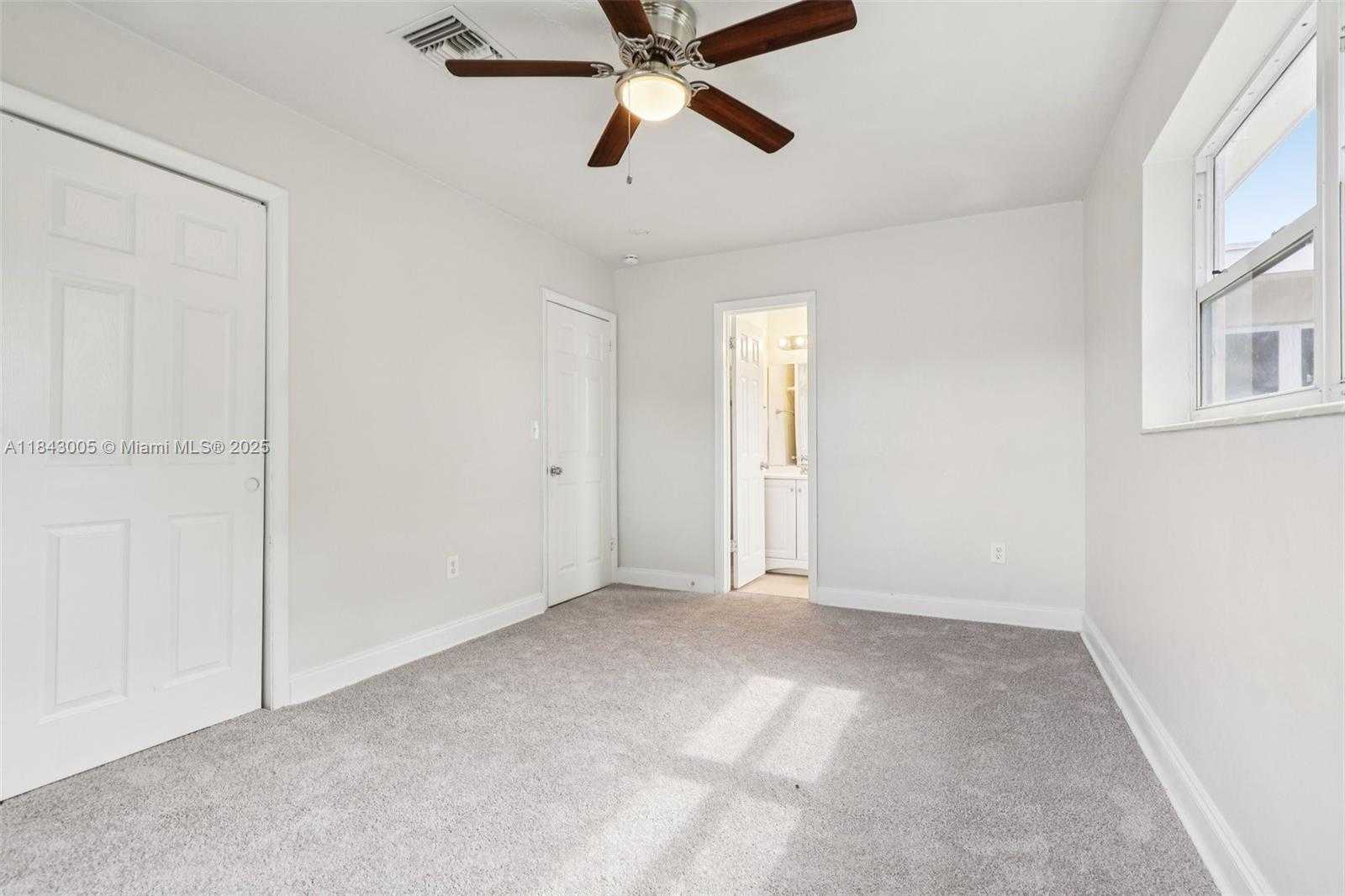 Small Image of 18025 NORTH WEST 6TH AVE, Miami Gardens Number 30
