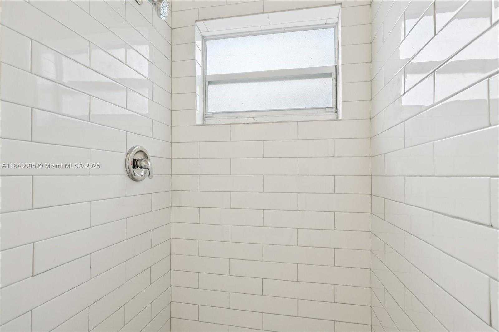 Small Image of 18025 NORTH WEST 6TH AVE, Miami Gardens Number 32