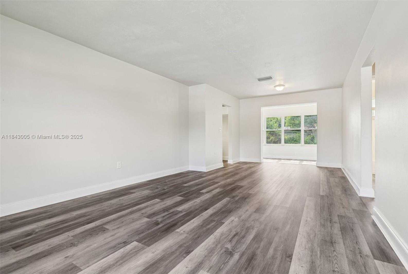 Small Image of 18025 NORTH WEST 6TH AVE, Miami Gardens Number 9