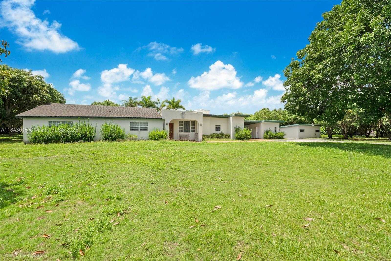 Small Image of 8000 SOUTH WEST 184TH ST, Cutler Bay Number 10