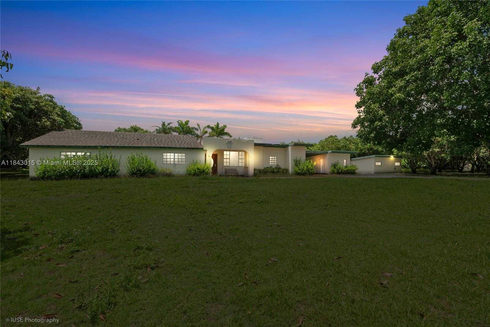 Small Image of 8000 SOUTH WEST 184TH ST, Cutler Bay Number 11