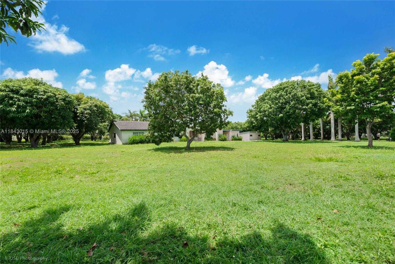 Small Image of 8000 SOUTH WEST 184TH ST, Cutler Bay Number 17