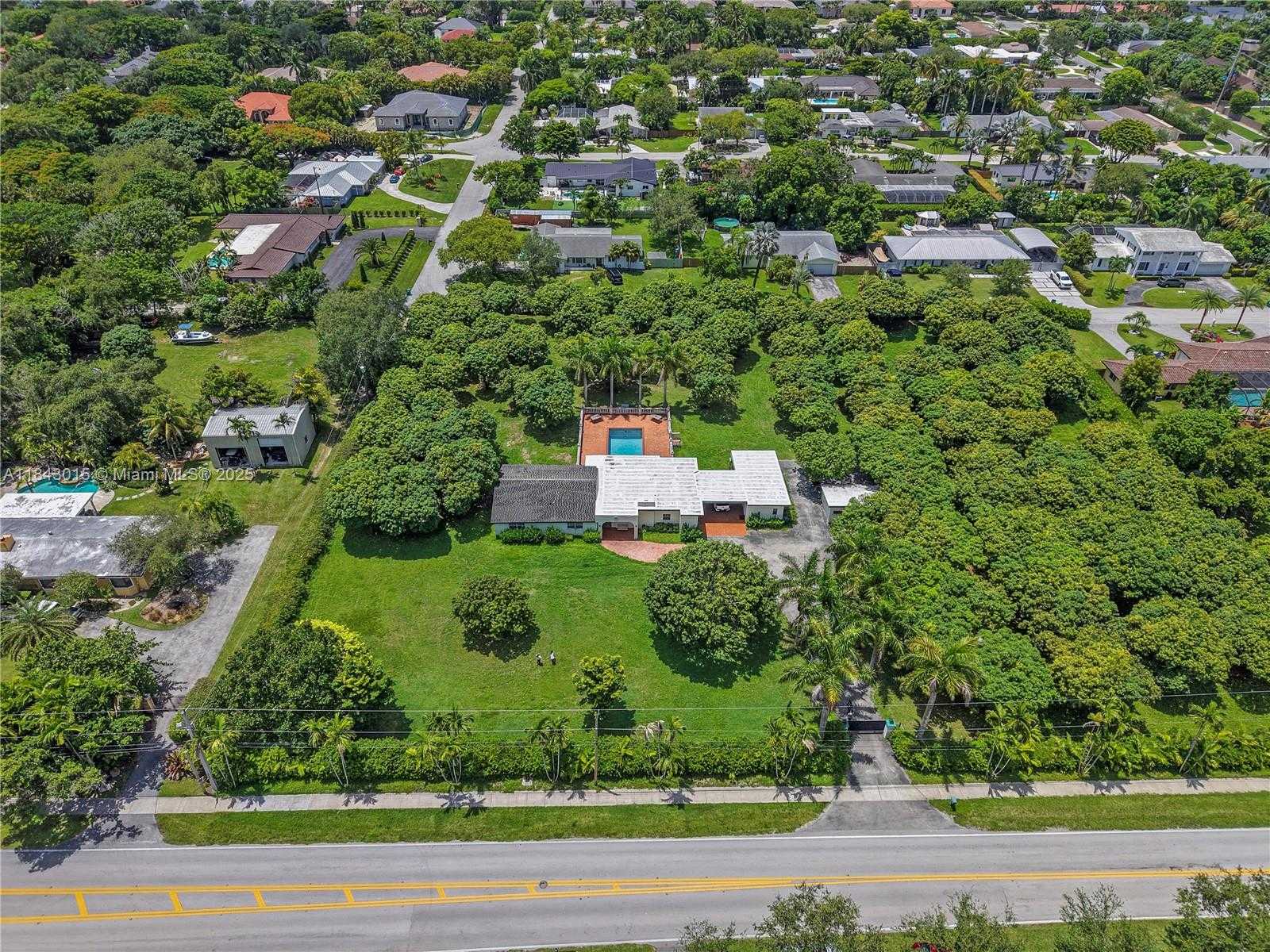 Small Image of 8000 SOUTH WEST 184TH ST, Cutler Bay Number 20