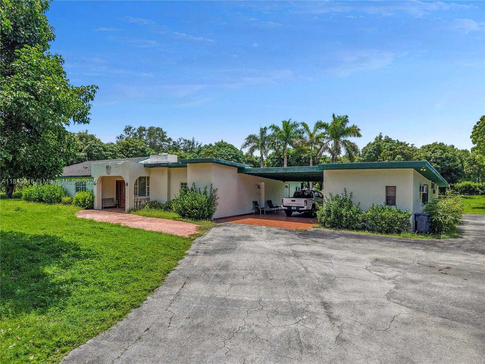 Small Image of 8000 SOUTH WEST 184TH ST, Cutler Bay Number 22