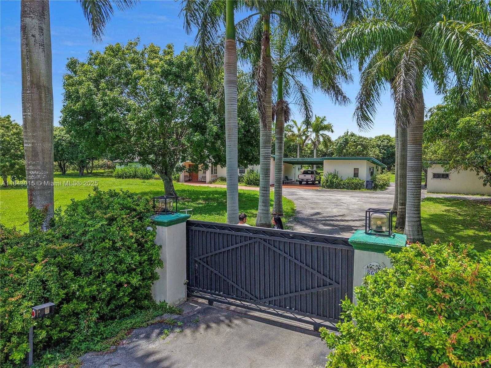 Small Image of 8000 SOUTH WEST 184TH ST, Cutler Bay Number 24