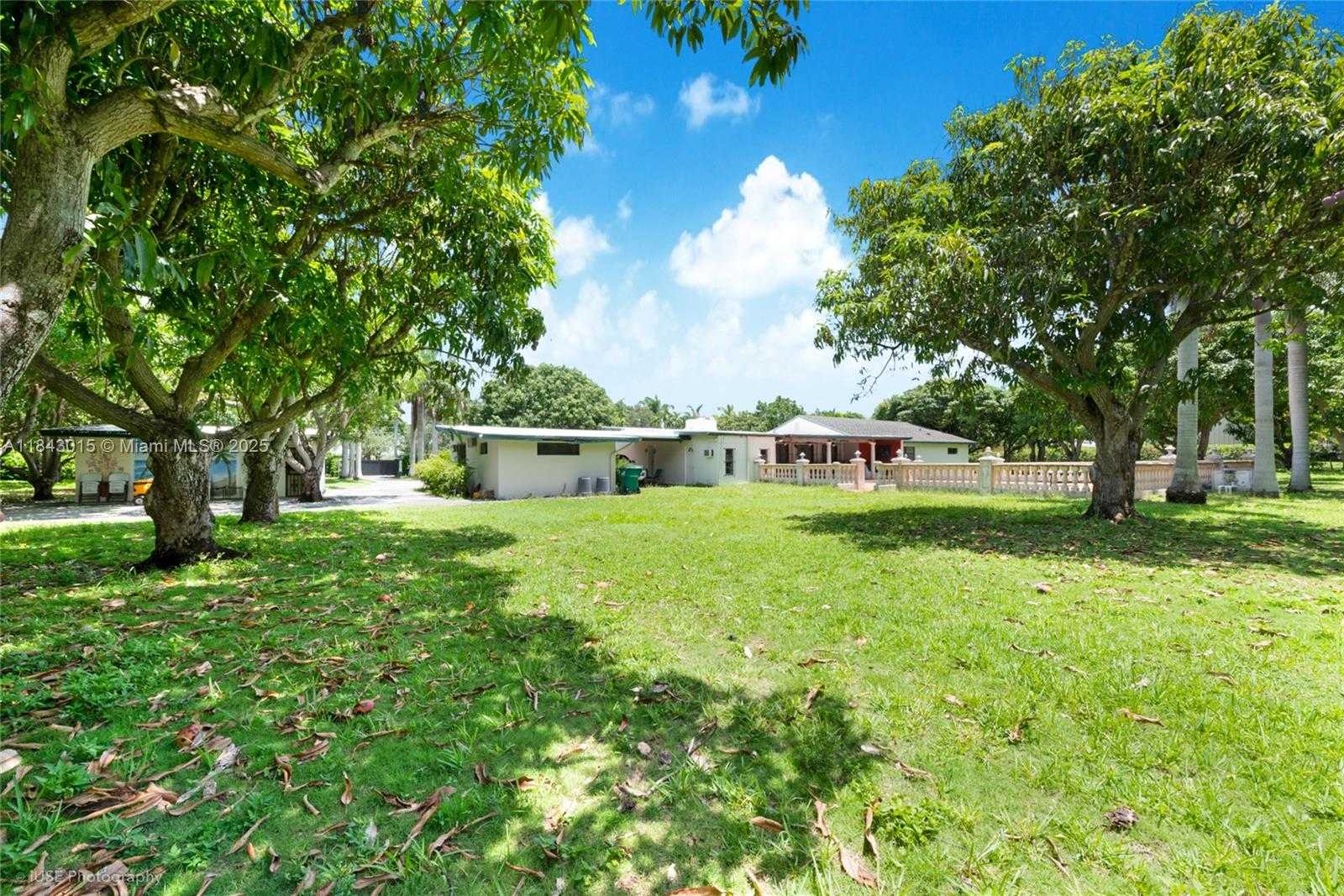 Small Image of 8000 SOUTH WEST 184TH ST, Cutler Bay Number 9