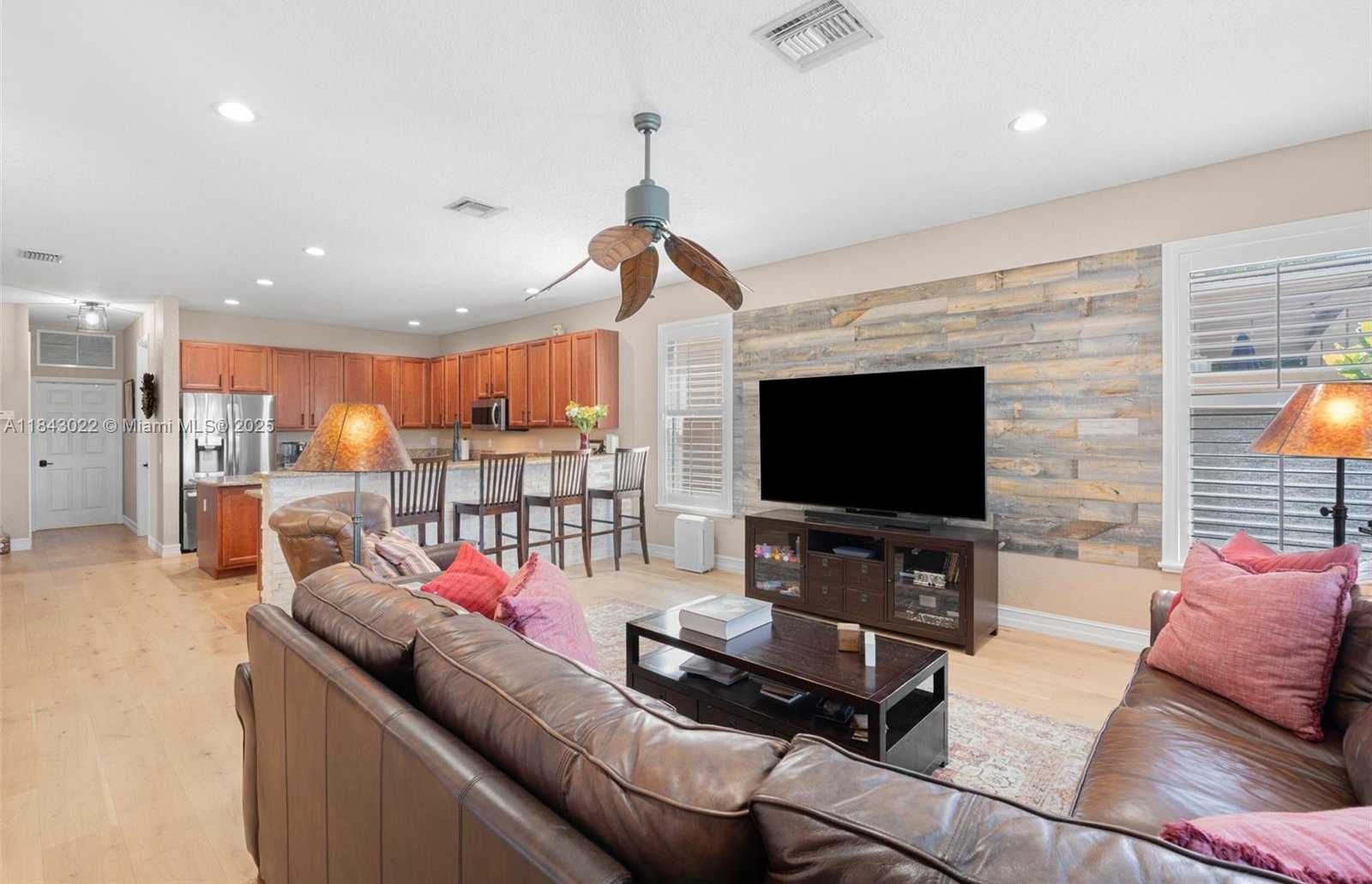 Small Image of 8864 MAPLE HILL CT, Boynton Beach Number 17