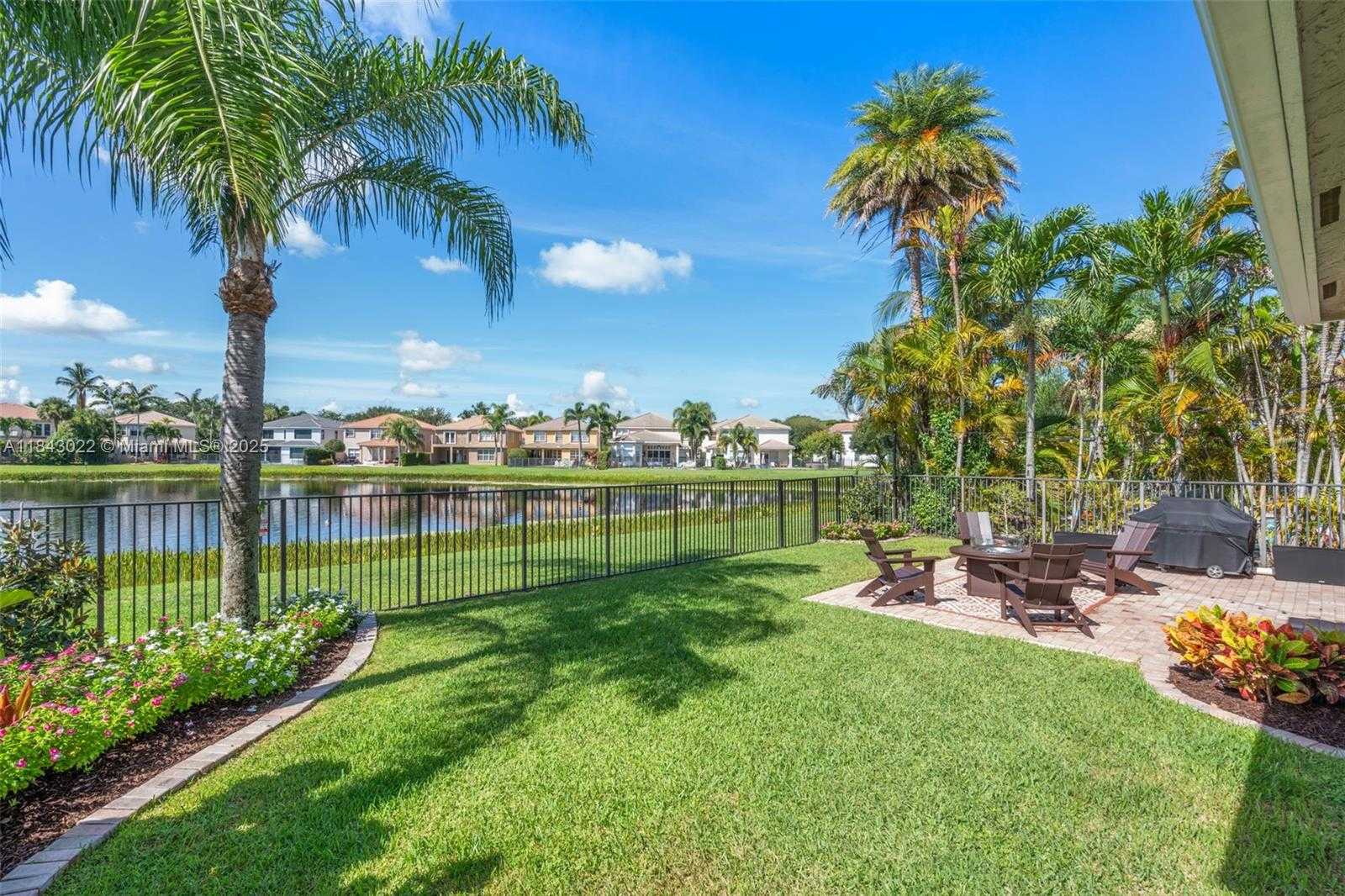 Small Image of 8864 MAPLE HILL CT, Boynton Beach Number 30