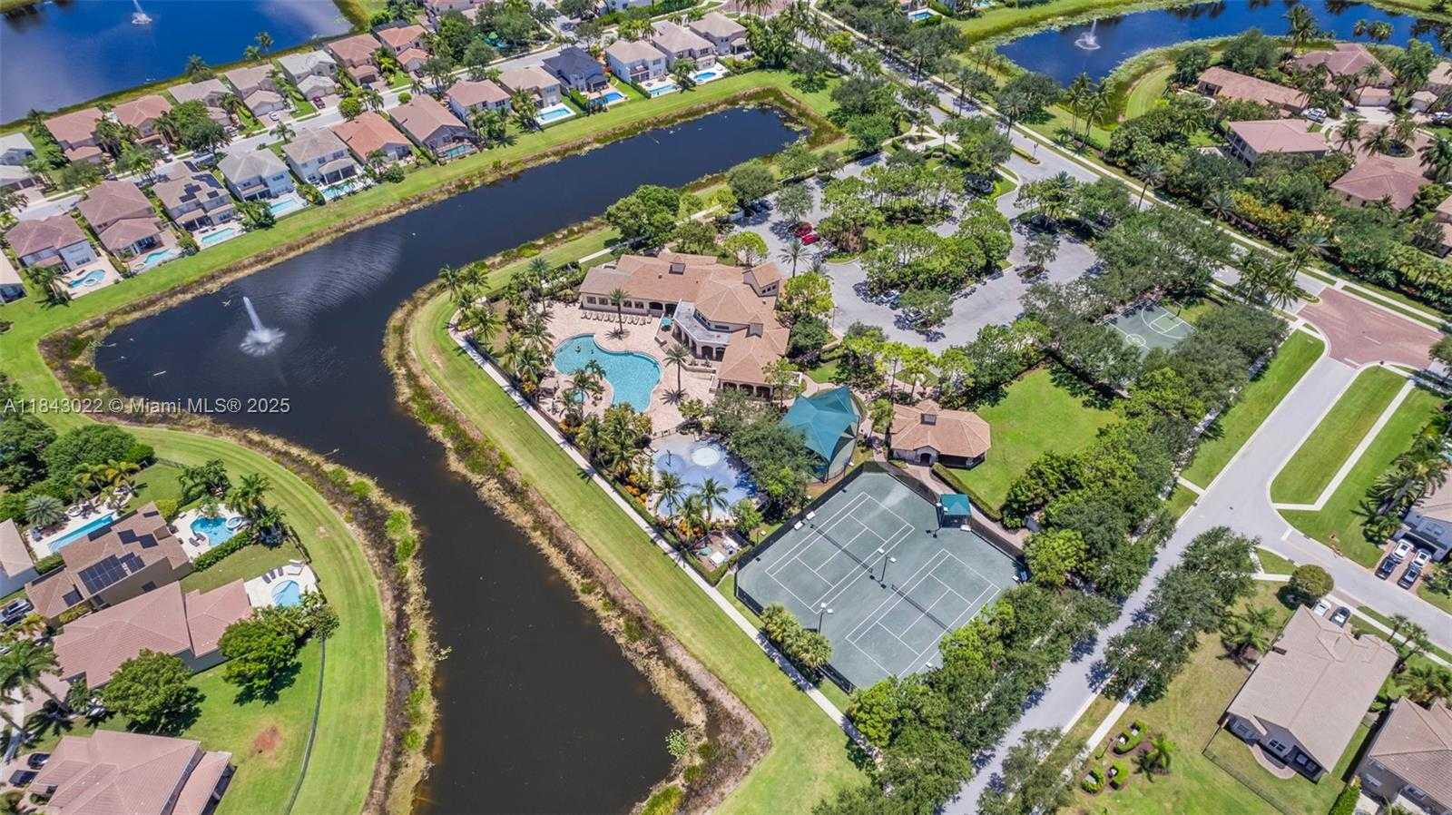 Small Image of 8864 MAPLE HILL CT, Boynton Beach Number 38