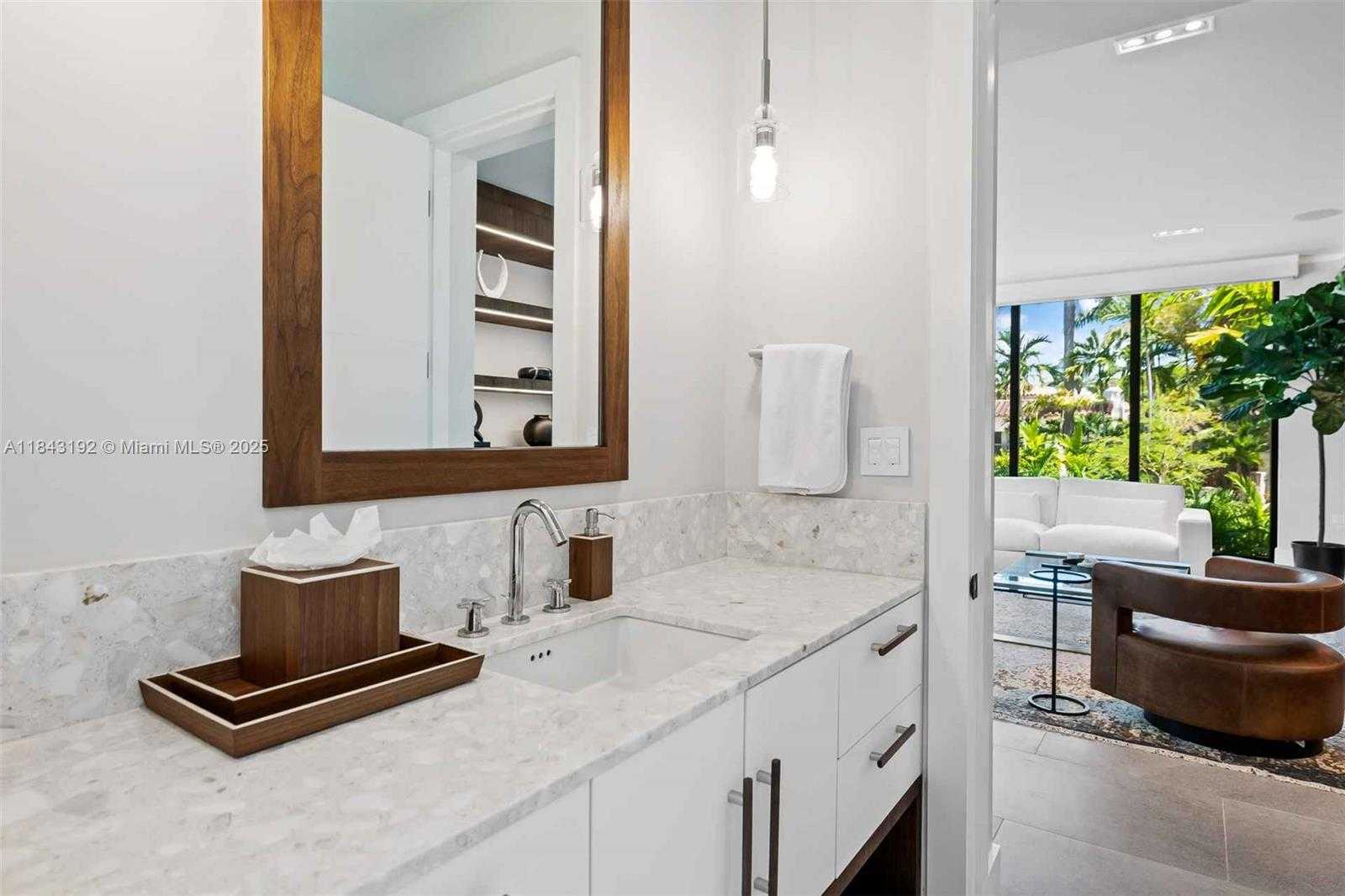 Small Image of 5288 ALTON RD, Miami Beach Number 12